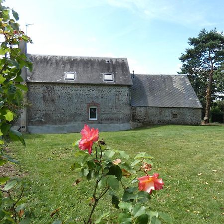 Le Gite De La Haie Portee Lignieres-Orgeres ภายนอก รูปภาพ